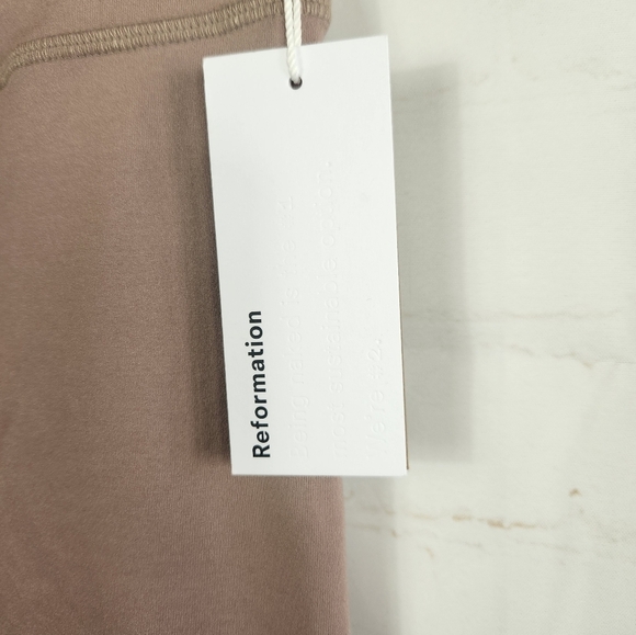 Reformation Women's Active Casual Ecostretch High Rise Leggings Clay Small (2-4) - Picture 8 of 13